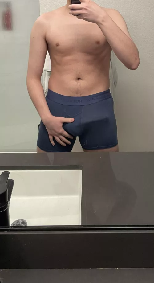 18yr old outlines welcome? 