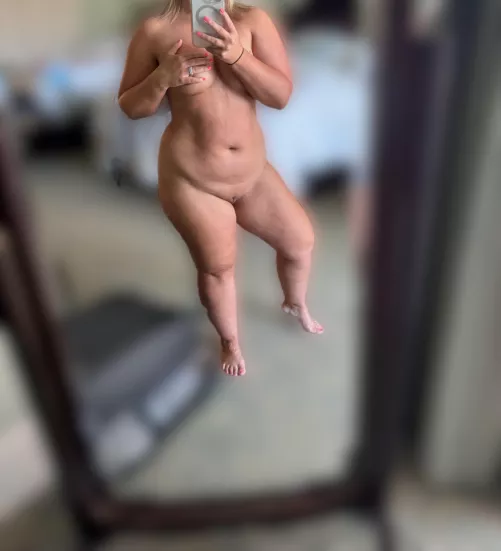 Can’t go wrong with vacation selfie