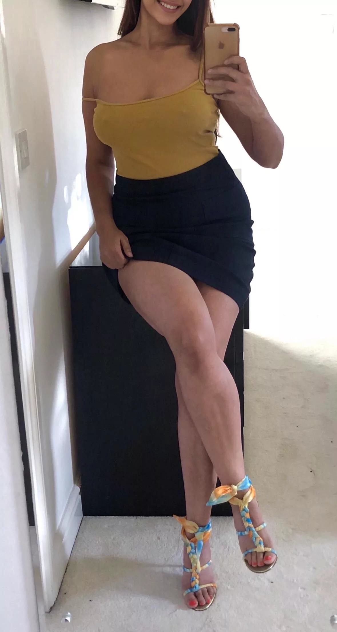 Cleavage and heels always turns heads...