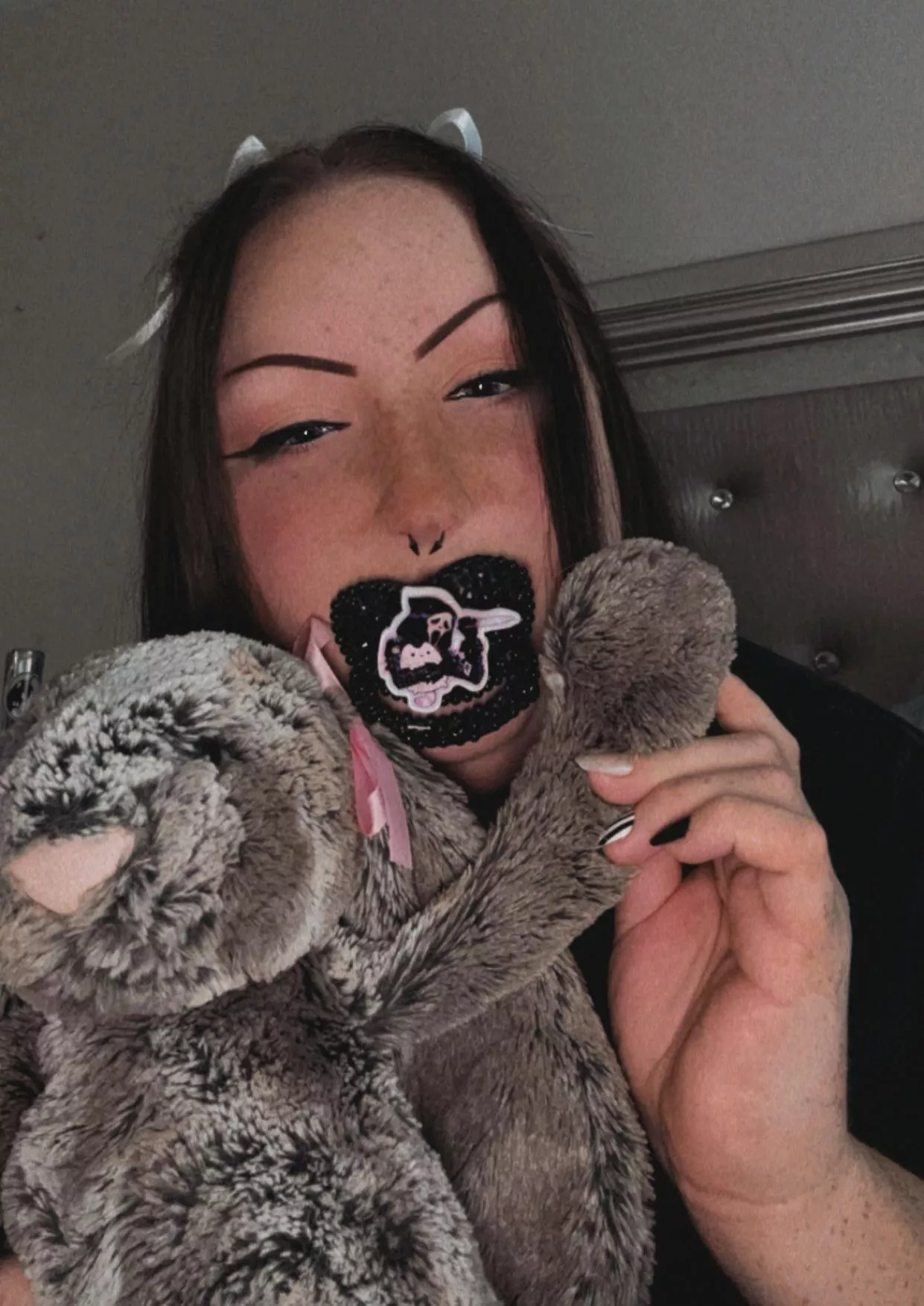 Clover says hi everybunny! 🐰