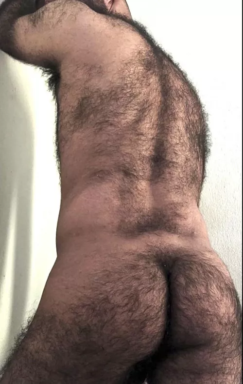 Good workout, bro. What say we head back to my place for some musky sweaty fun instead?