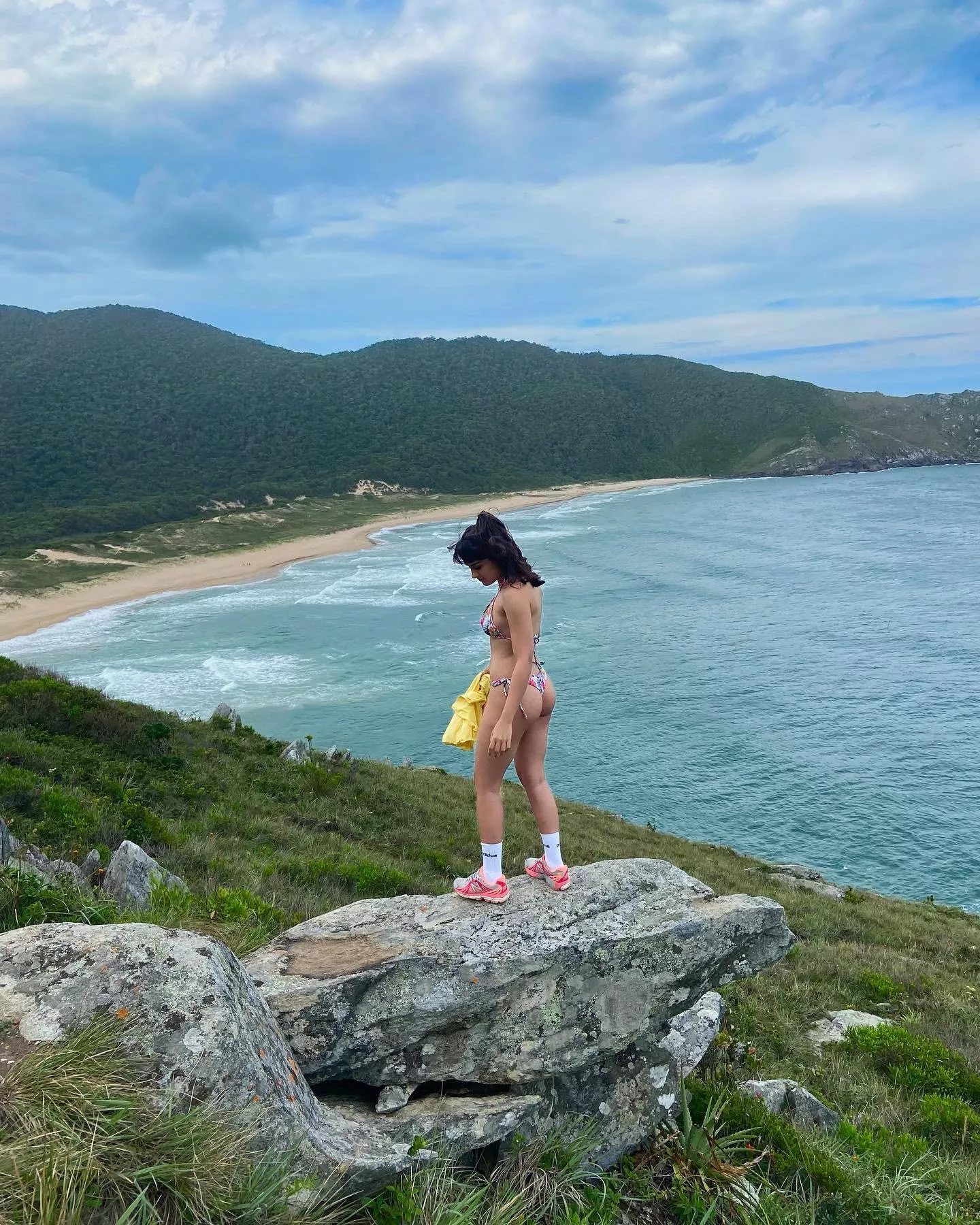 I am free and I love hiking, nature completes me!!!