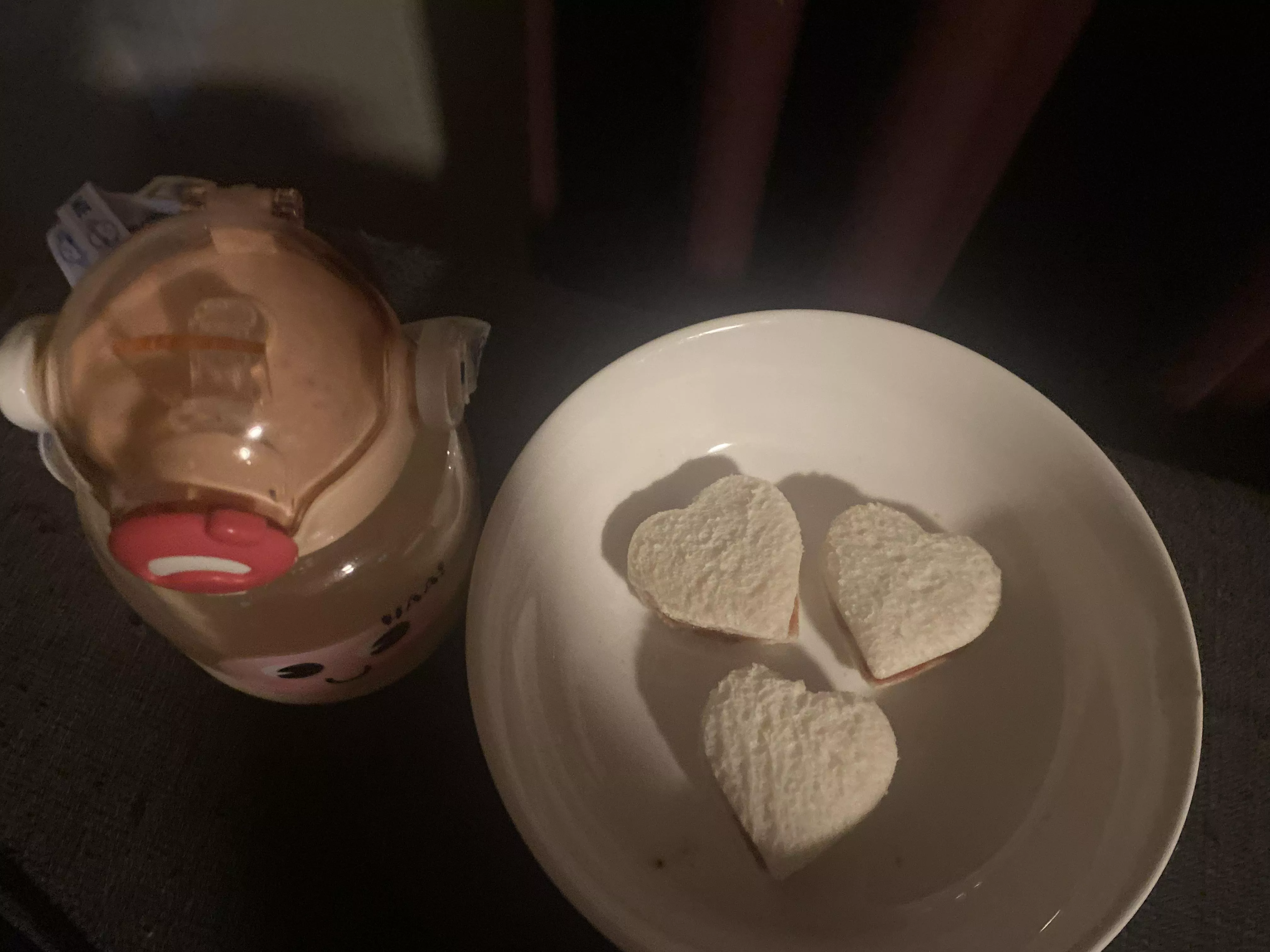 lil snackie:3 don’t forget to eat!!