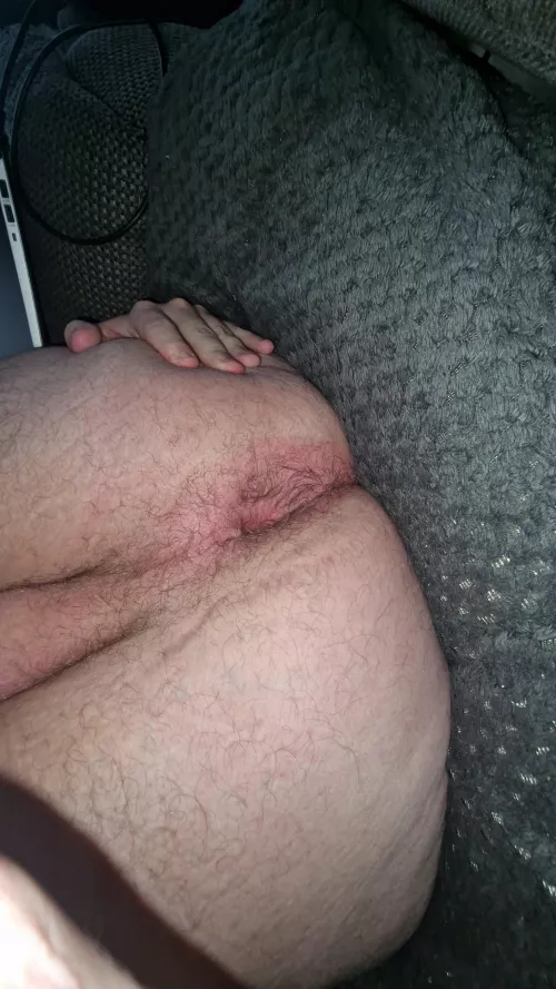 Never been too keen on my hairy hole, how is it?🥺👀