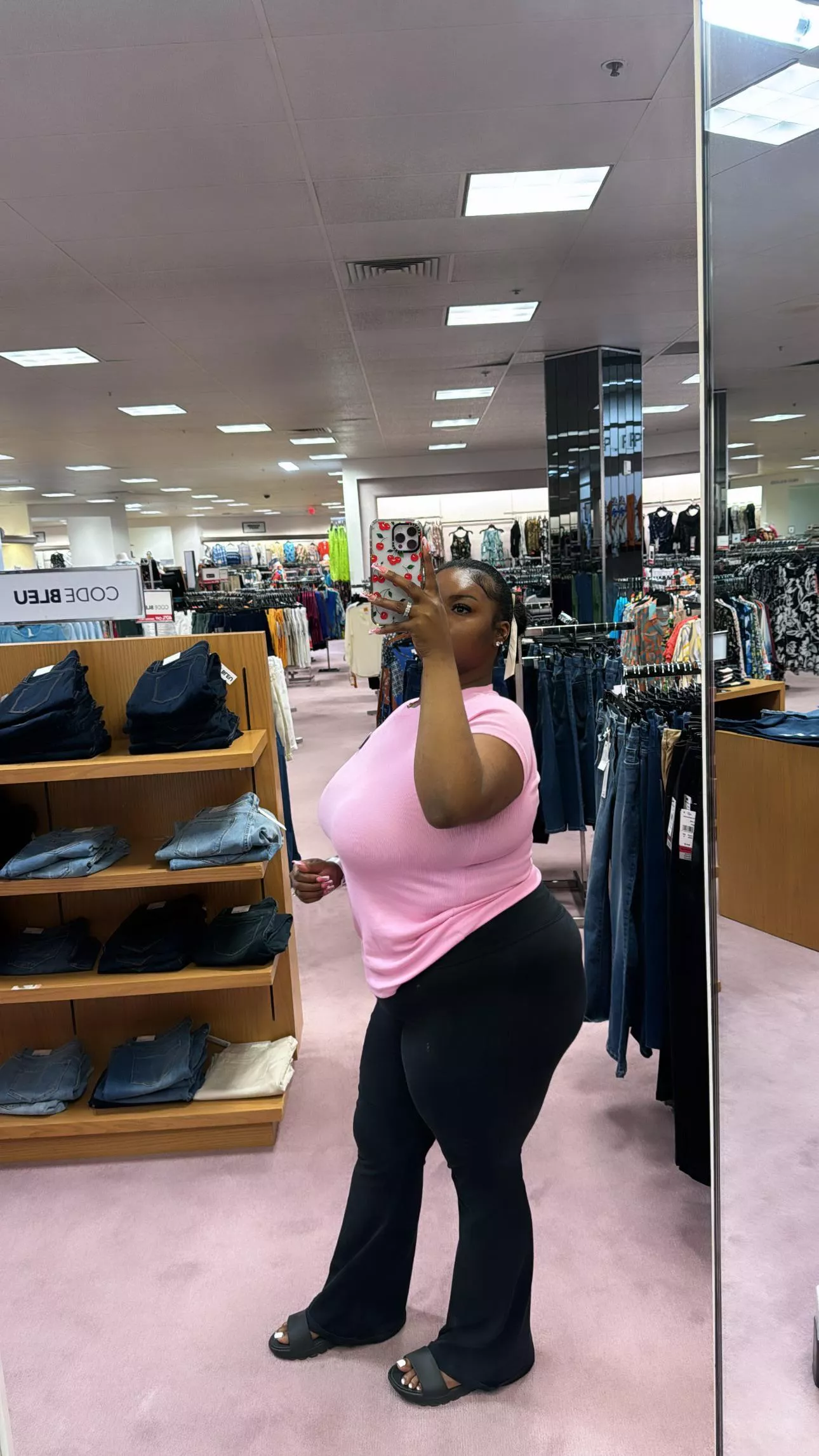 thick in all the right places 😘