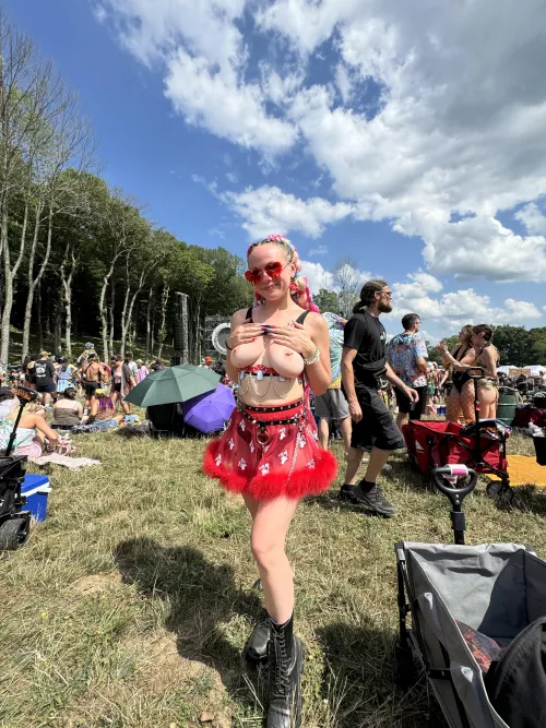 titties are always out at the music festival 