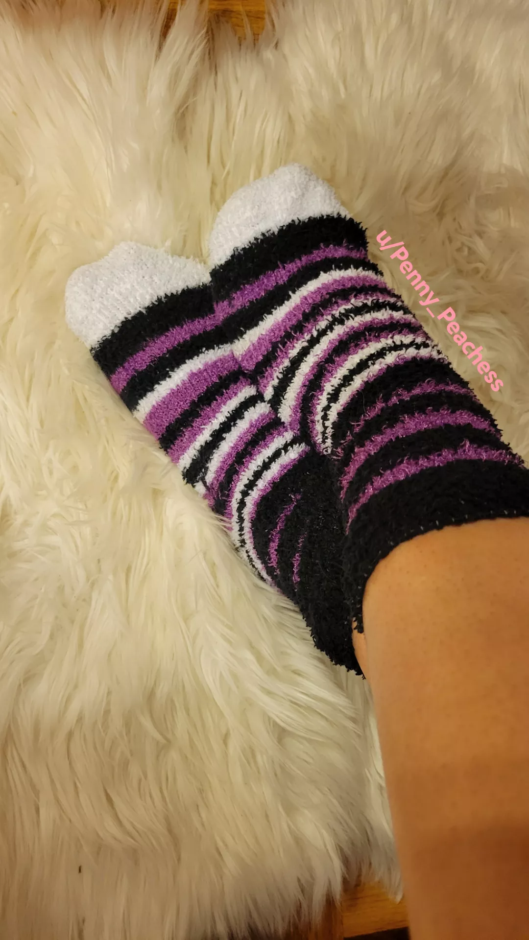 You know you want these fuzzy socks all over you 