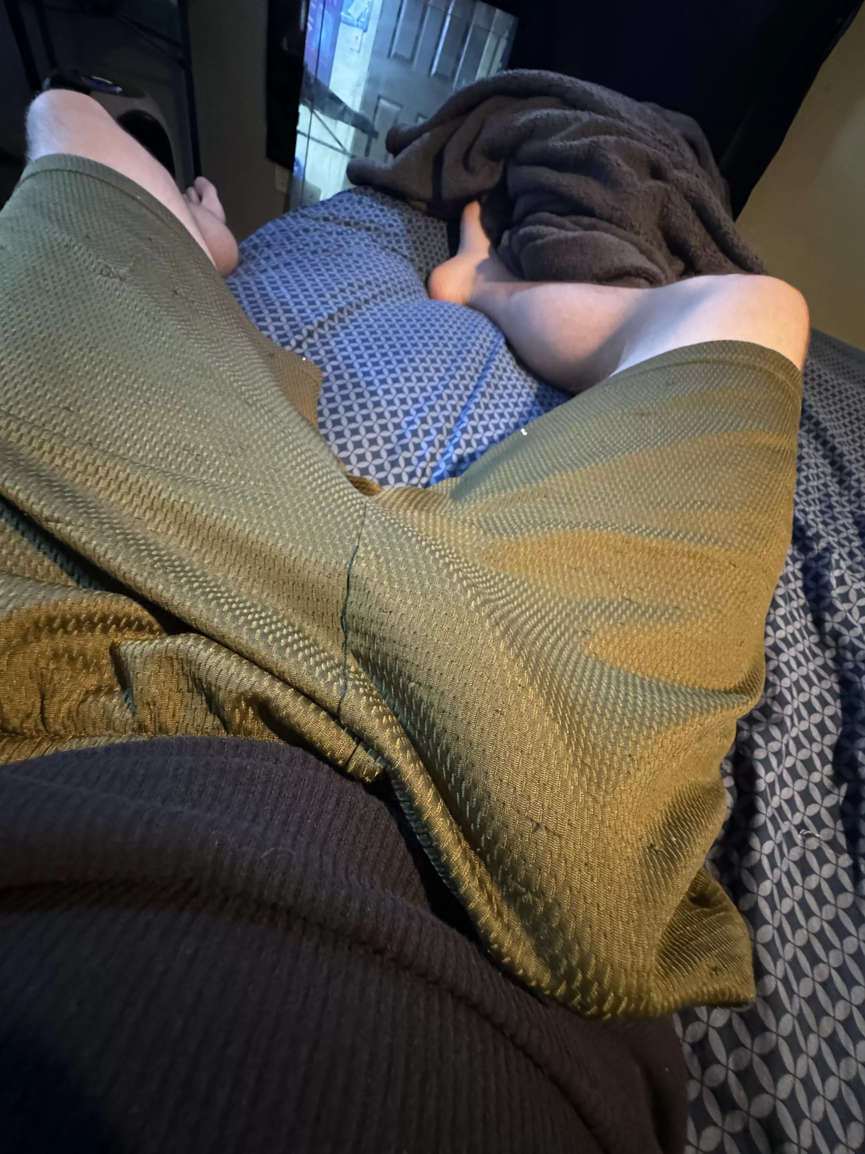 You wake up before I do and notice the bulge, wdyd ? 