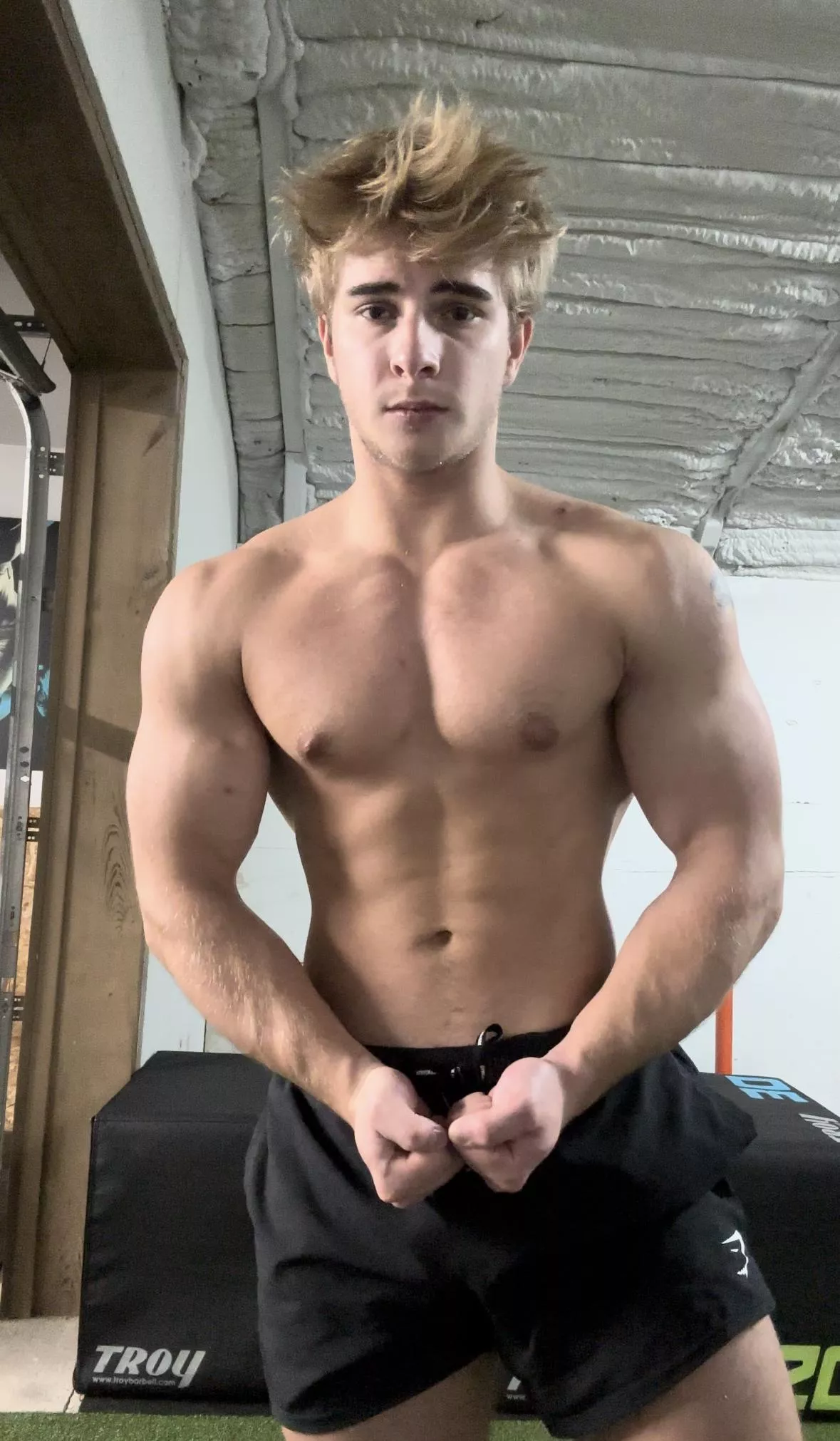 18 face reveal... please be kind to me