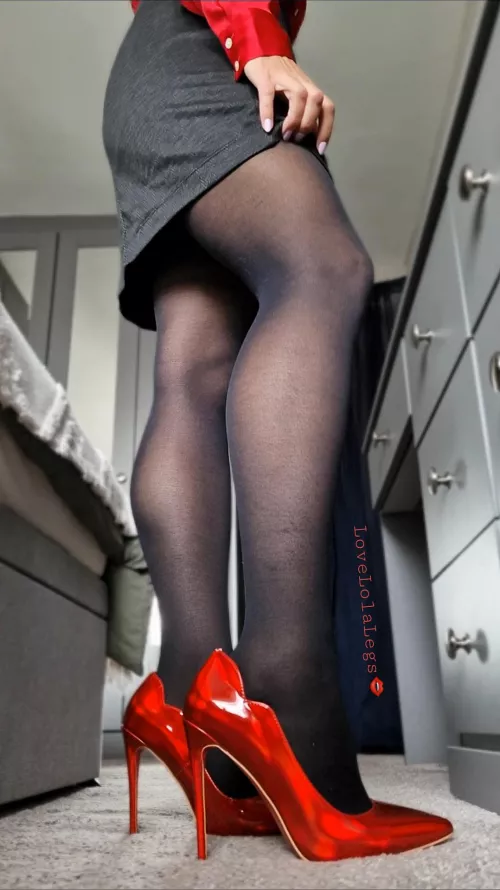 About to head to the office 👄