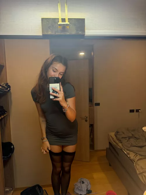 Does my petite 18yo body get you hard?
