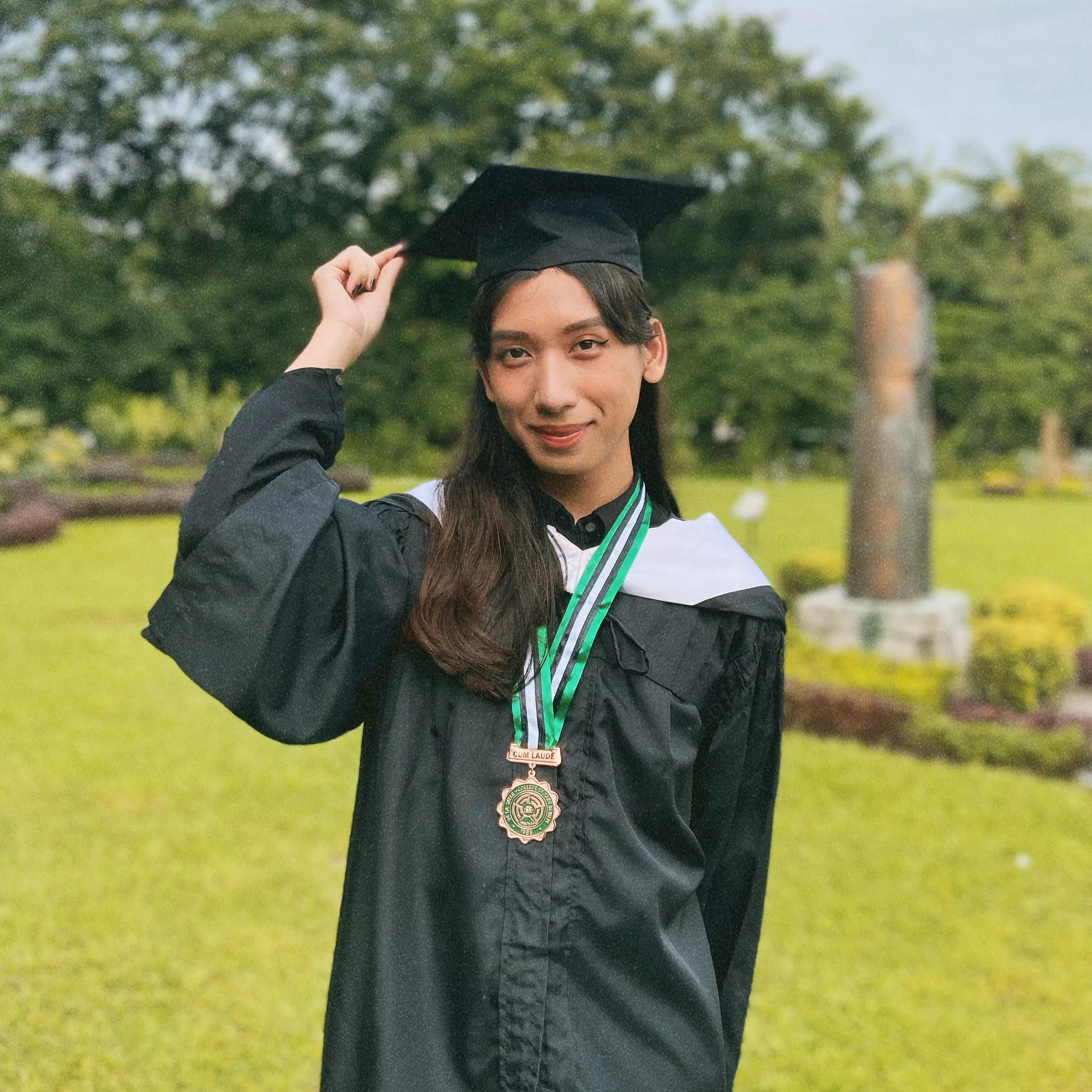 finally graduated from college!! 💗