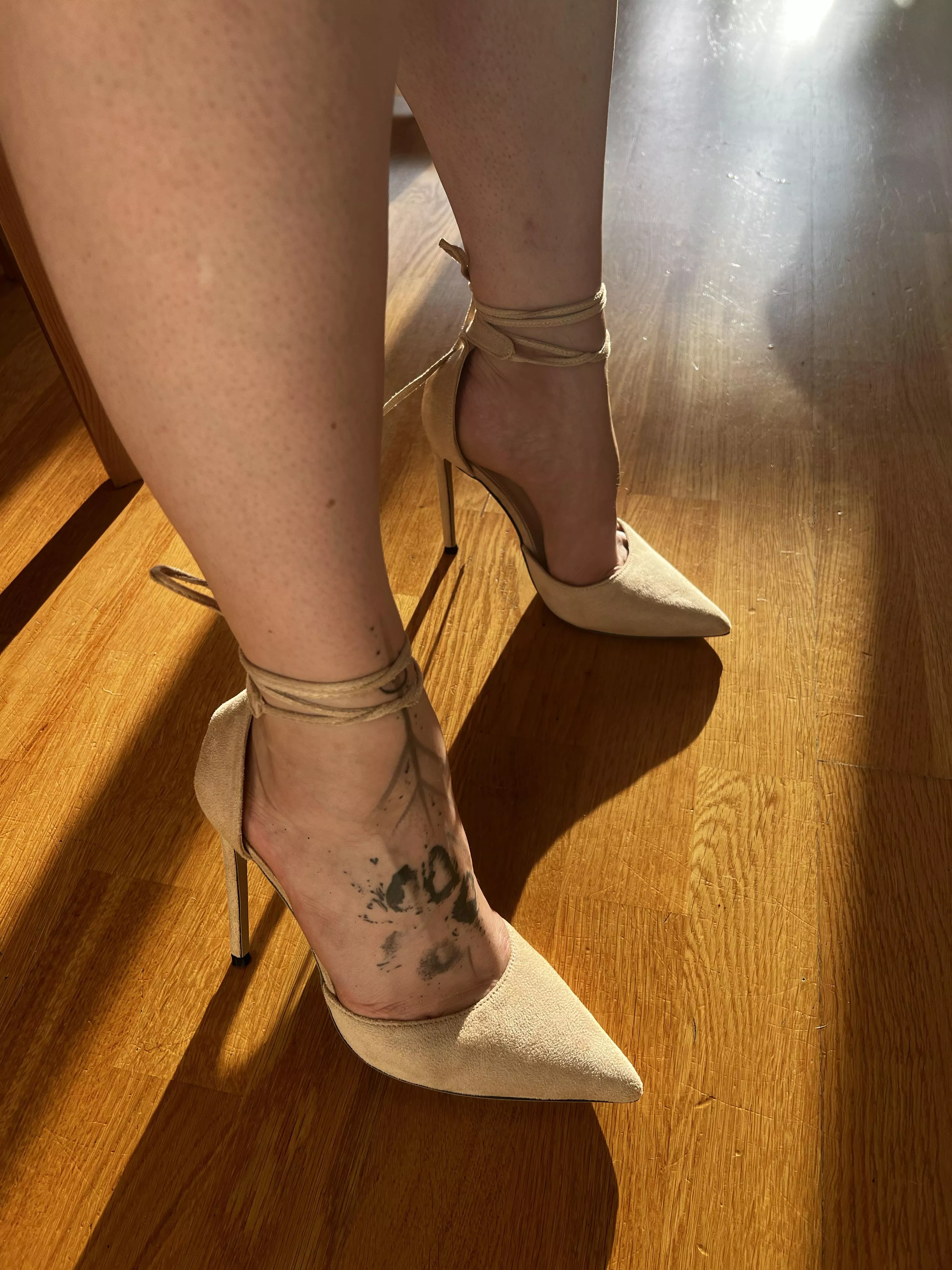 Heels for kitchen 👩🏼‍🍳 