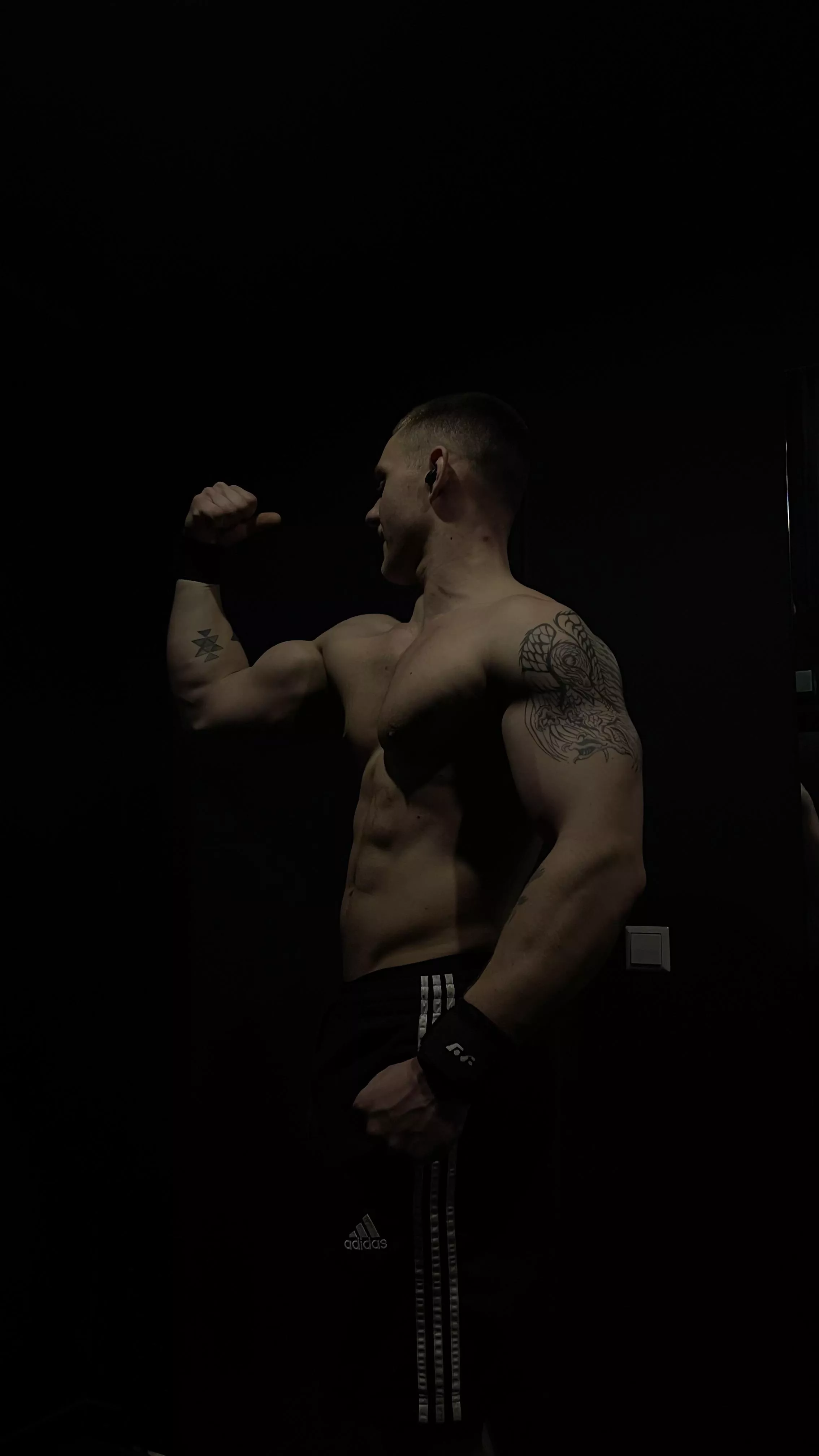 I shouldnt wear those pants