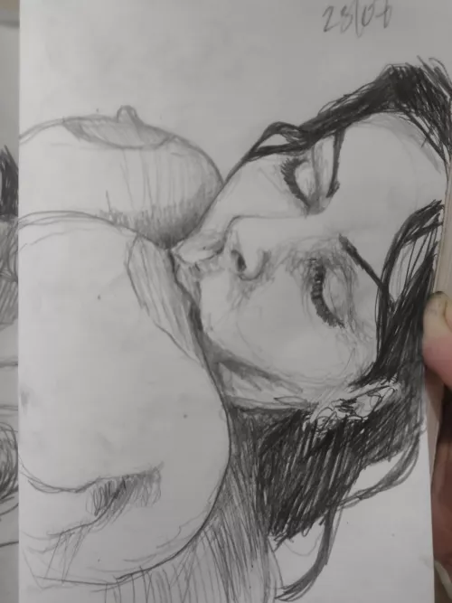 I've loved Milena since the first video I saw, in the last few days I made some sketches of her. So beautiful!!!