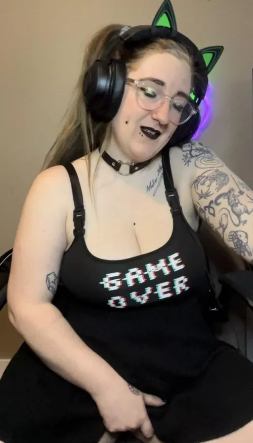 Let me be your discord kitten?