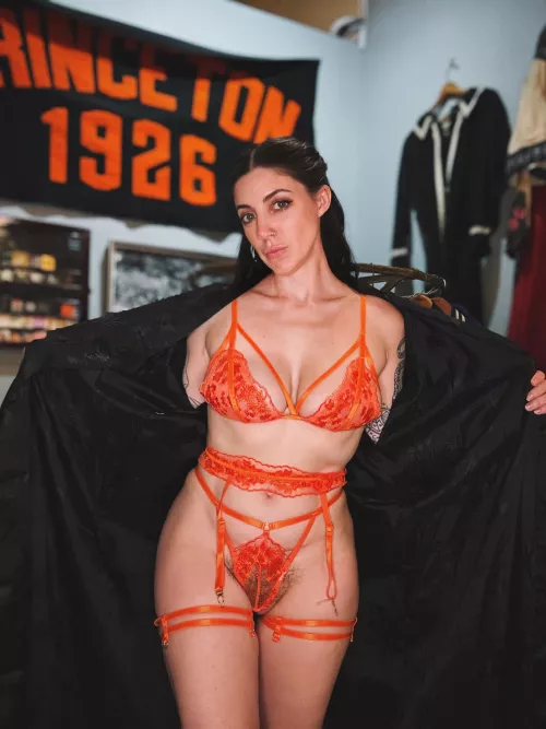 Showing whats under my jacket when I get to your house