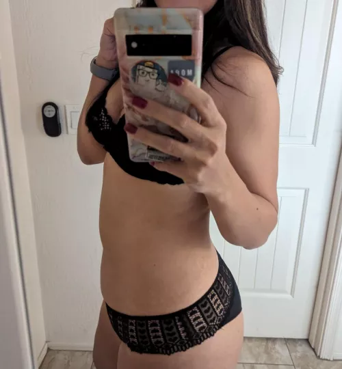 Take these panties off 😈