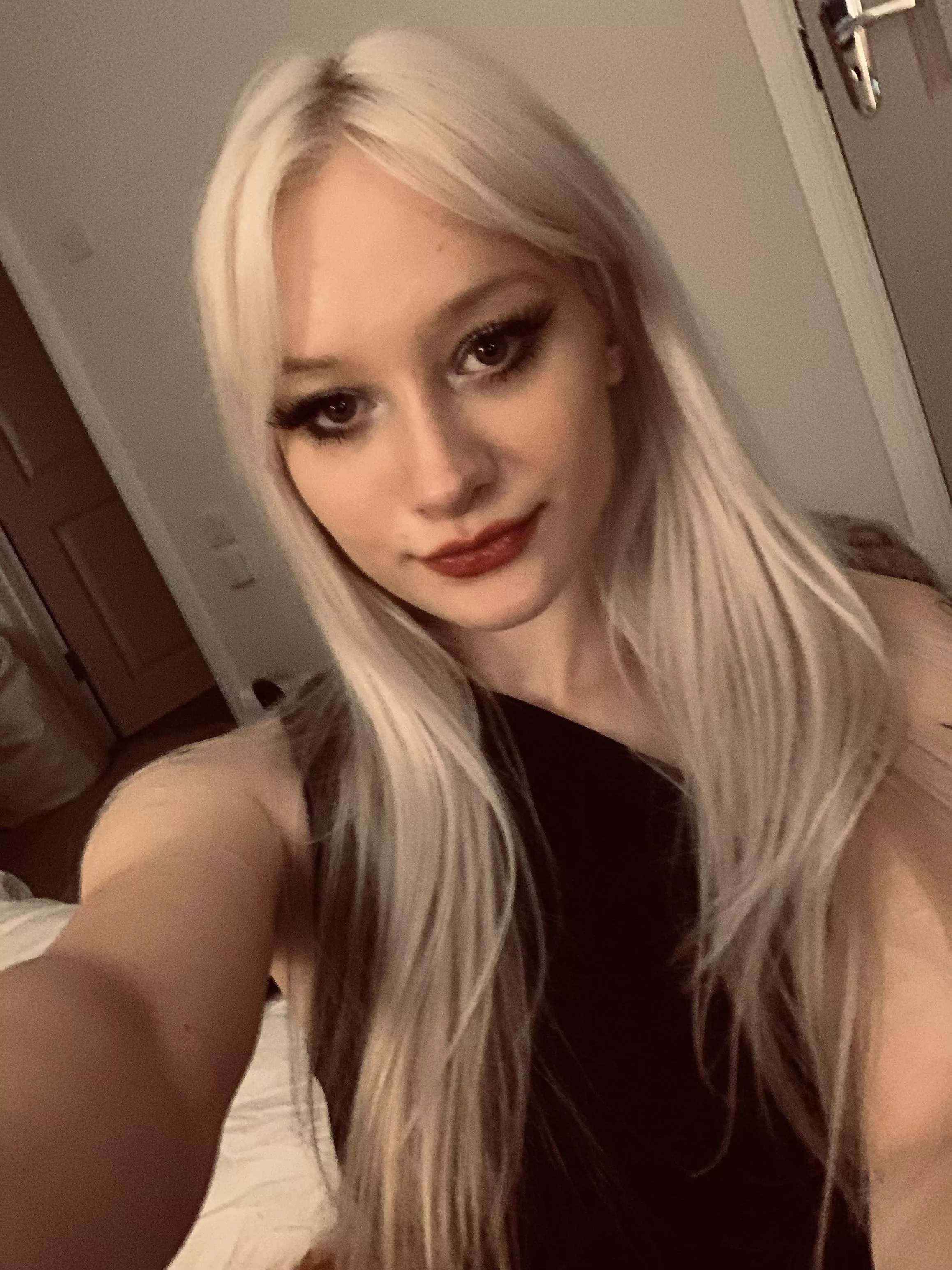 there are few things i enjoy more than getting dolled up for my man before he takes me out