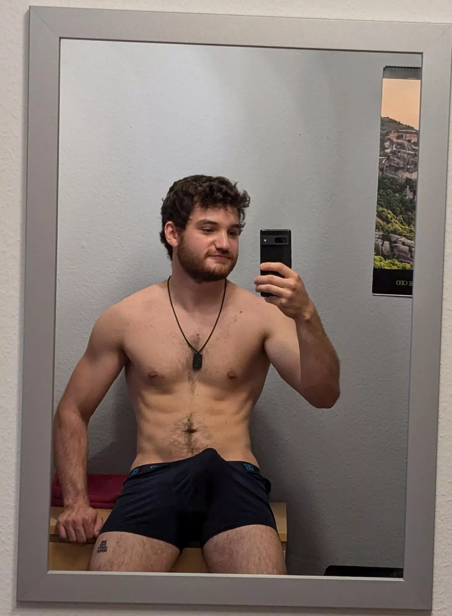 Back from the gym and now I am horny 