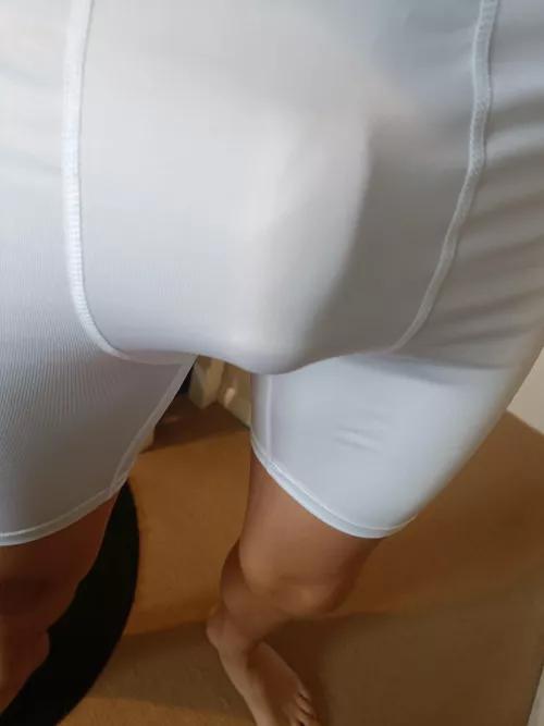 cum stuff your face in my soccer bulge 🤤