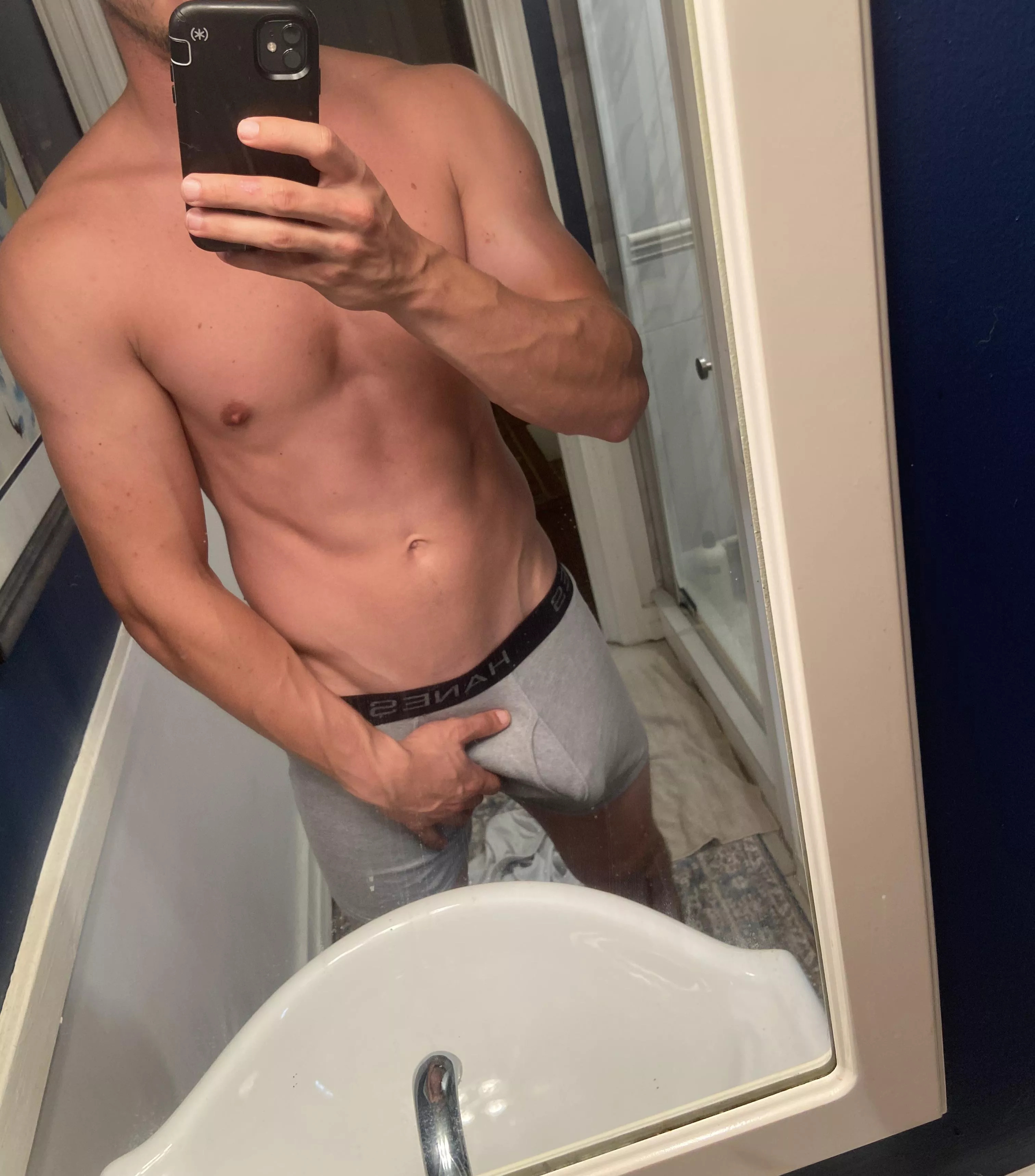 Do you think I’m cut or uncut? (30)