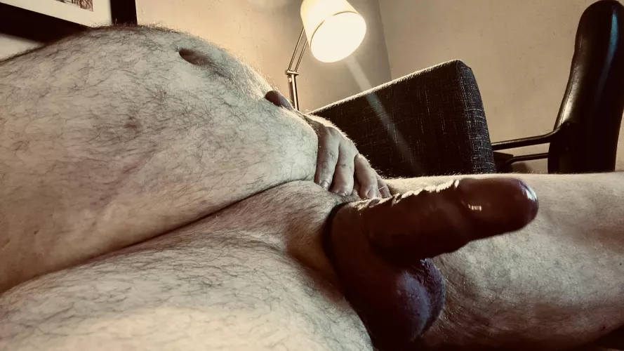 Fat Daddy (38) needs a hole for my cock. Any volunteers?