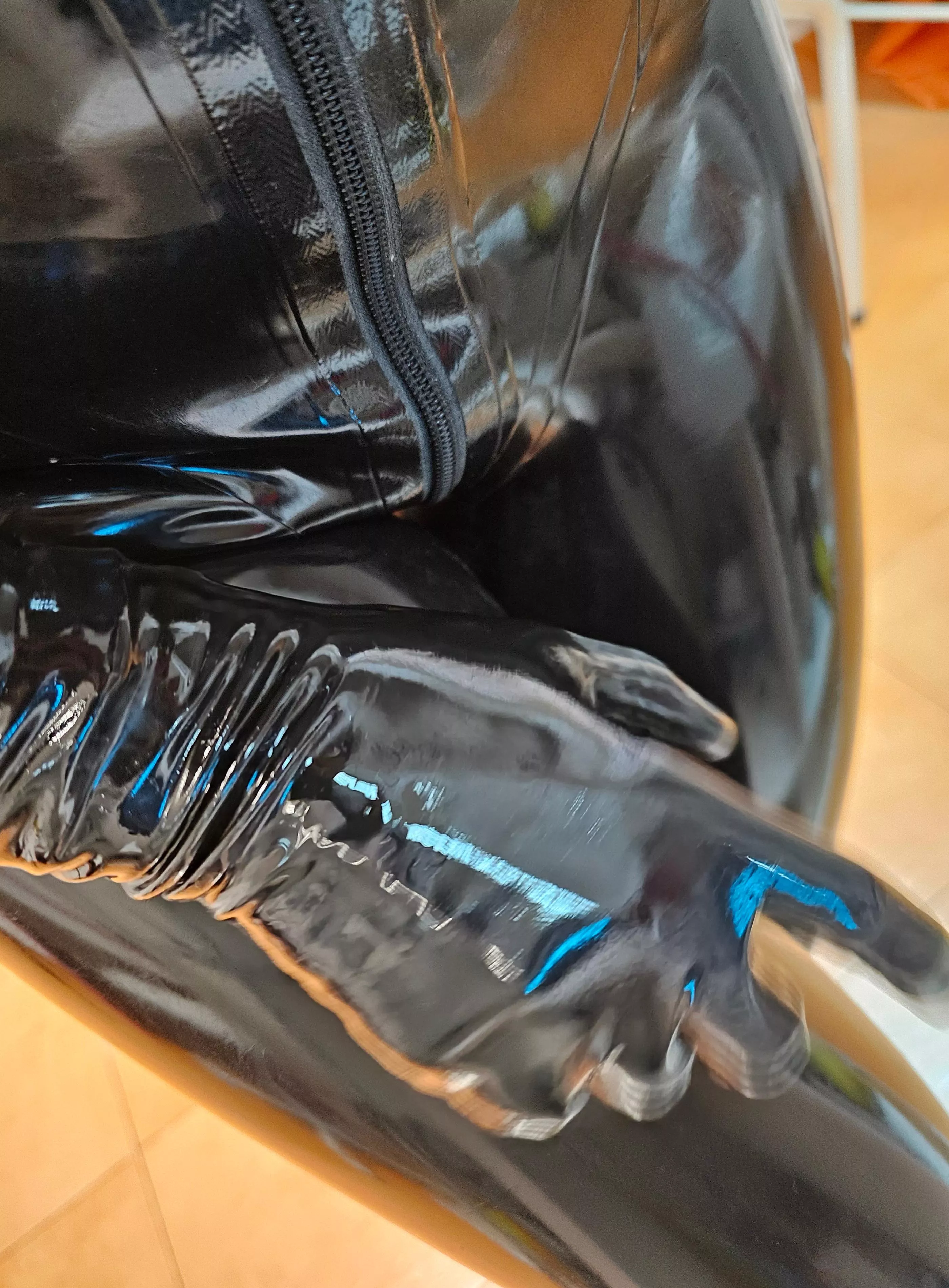 Good morning, slave 🖤