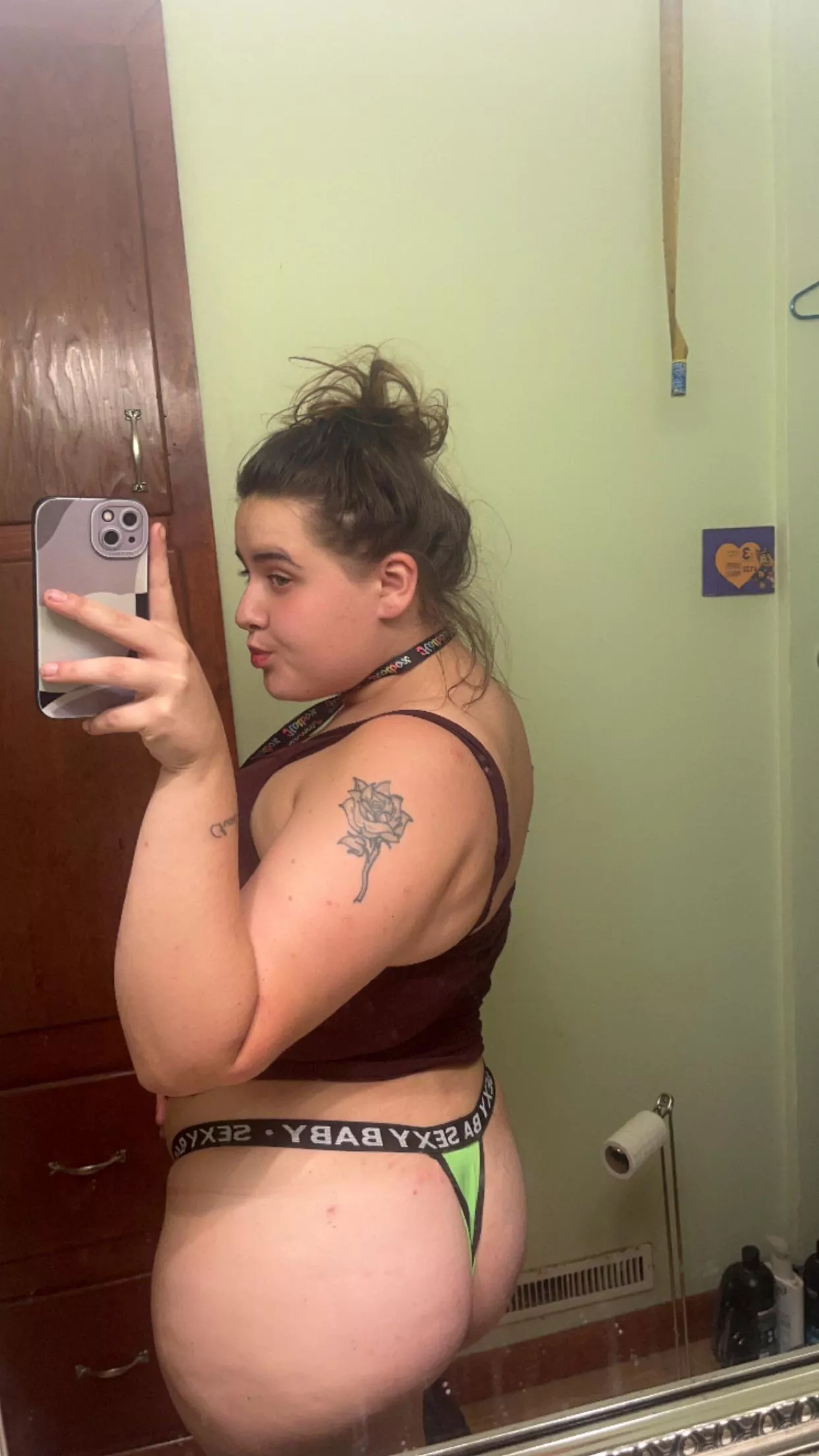 Green thongs for the winnn or nah lol 