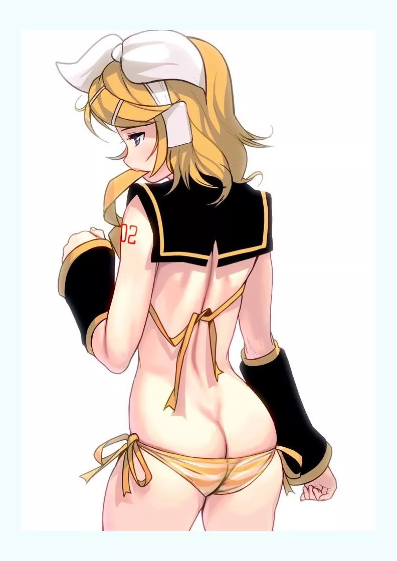 I want to have a taste kf rin's stinky butt on my tongue so bad