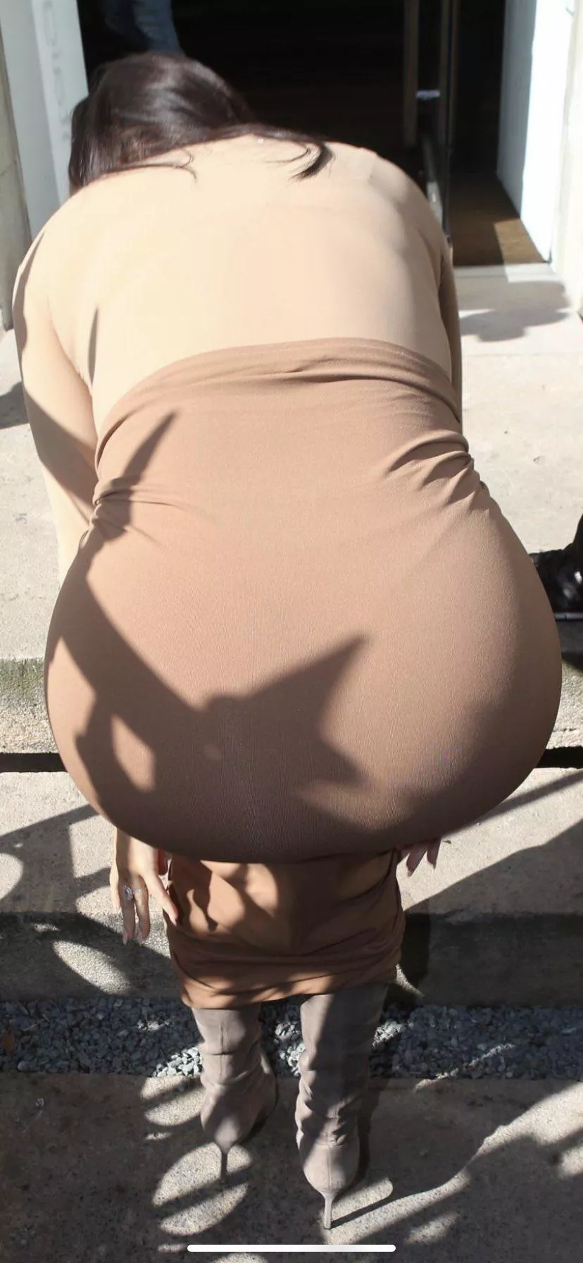 Kim K so big booty 🥵
