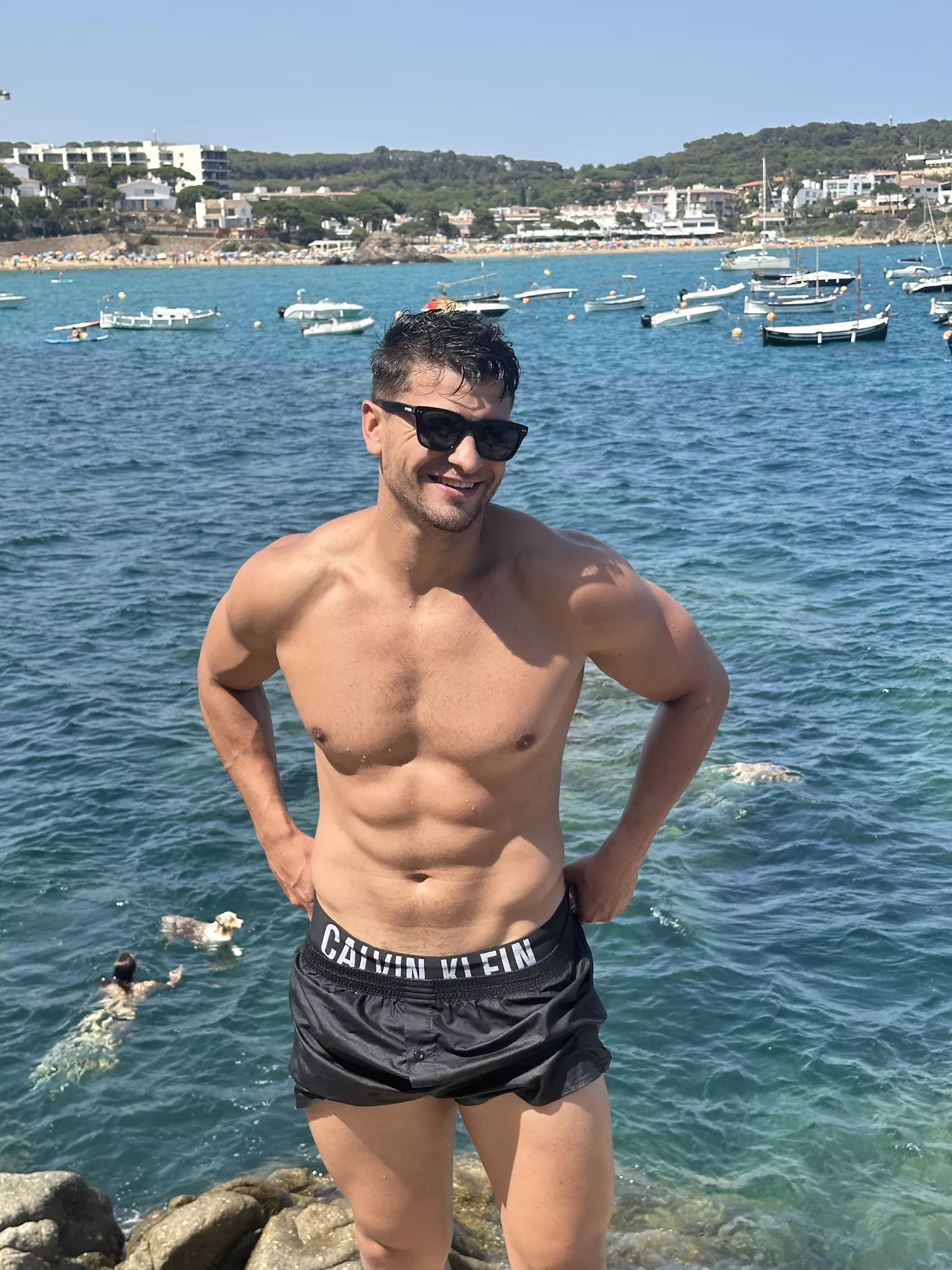 One good V at the beach