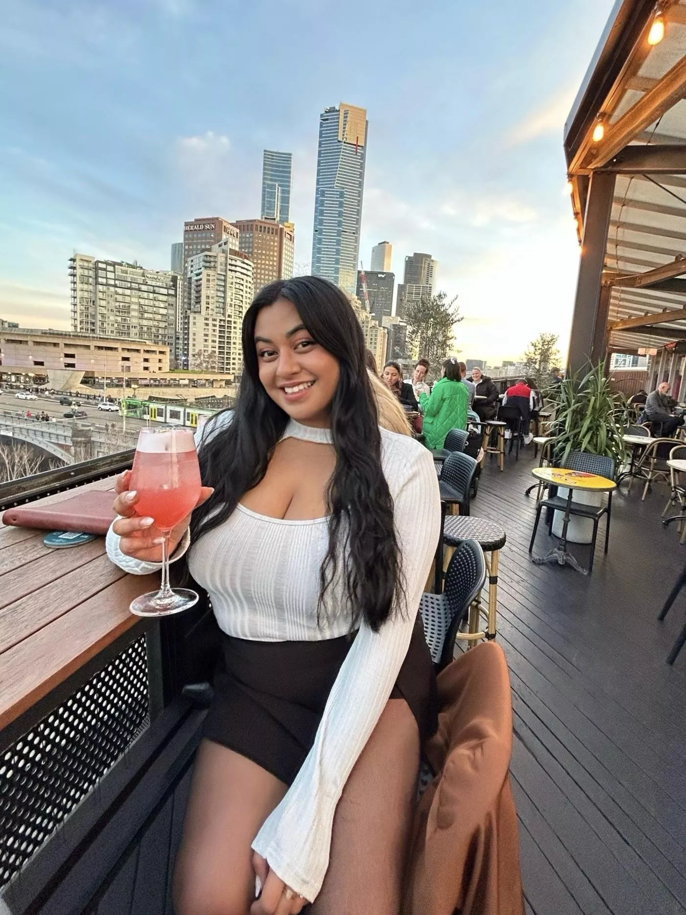 Sri Lankan x Chinese x Indonesian 🫶🏽