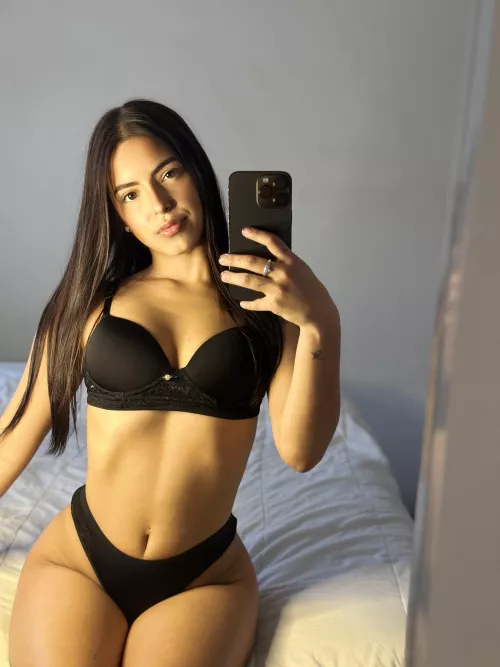 would you flirt with me if you saw me at a cafe?