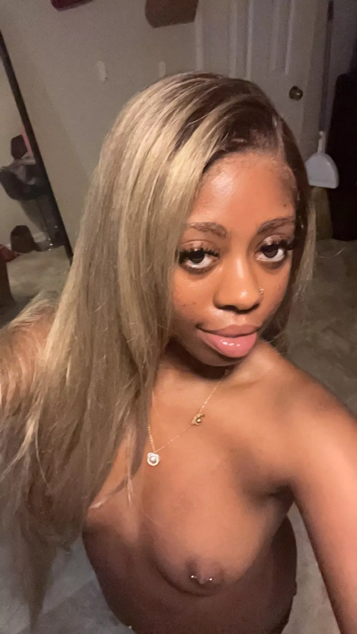 You like my new hair color babe 