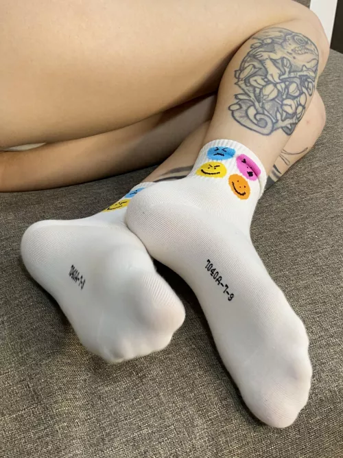 Your tongue can stain my clean socks