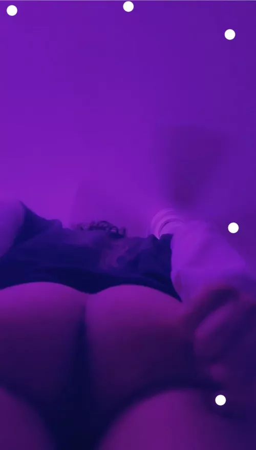 20 dl bottom looking to make big dicks nut on snappp