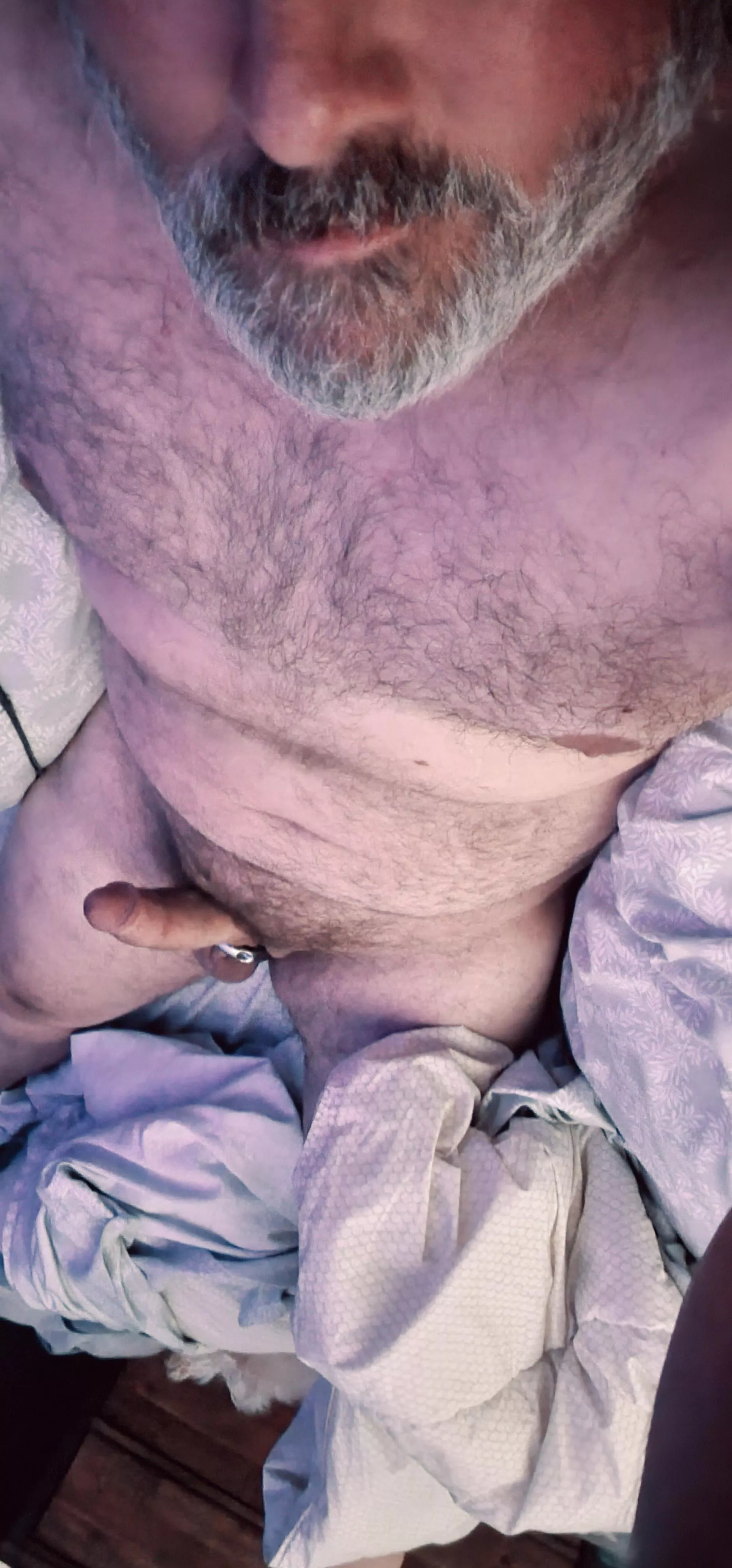 44 m grizzlyadams780 horny boy w/ pics