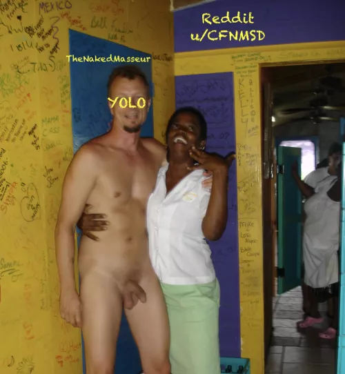 CFNM w/Wait Staff of a Public Bar & Grill