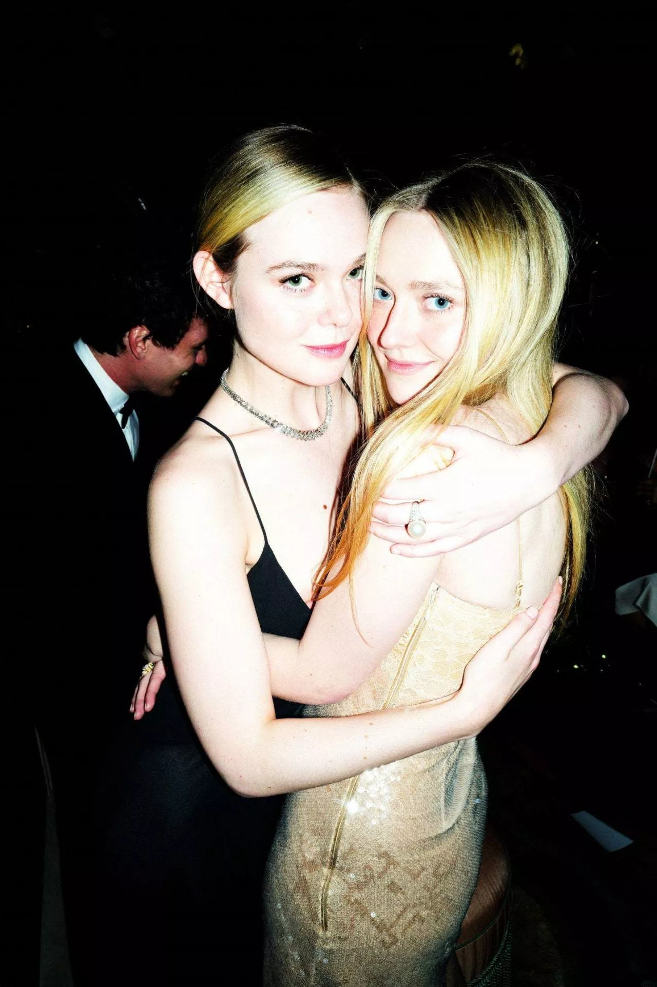 Dakota and Elle Fanning.  