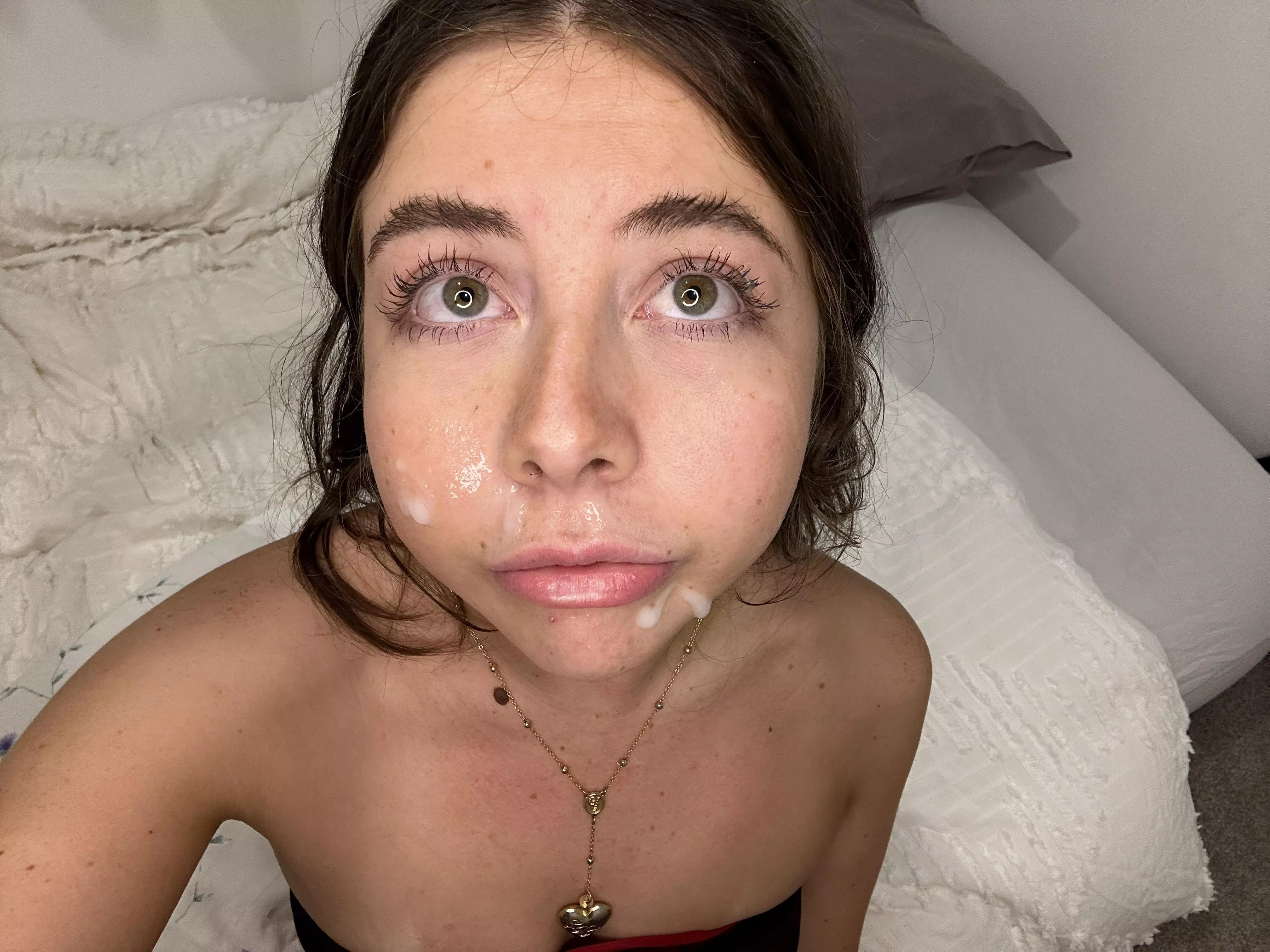 Describe what you see with 1 word and I’m all yours
