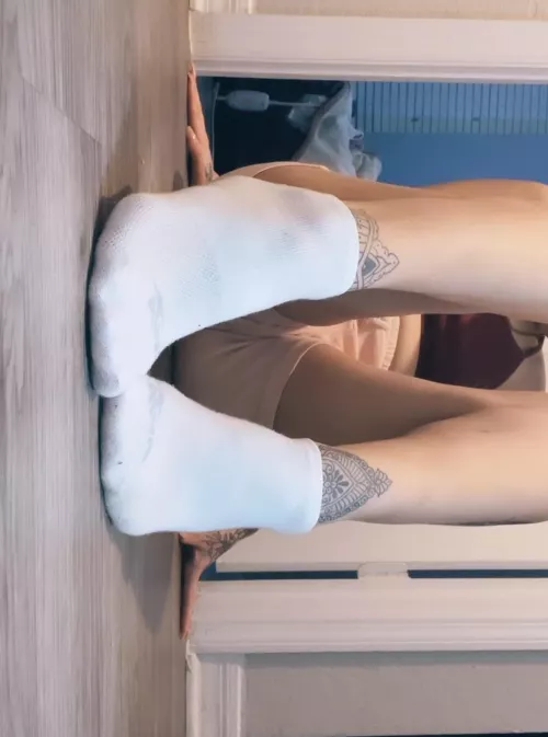 Do you like them on me? [f]