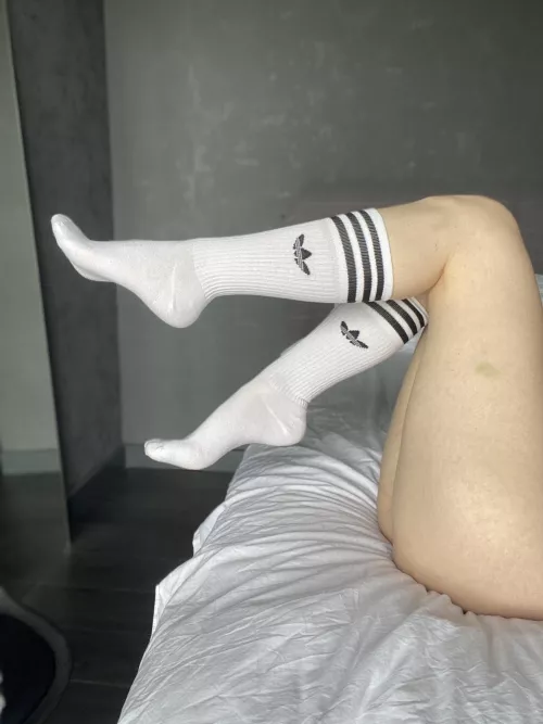 [F] I like to show off in my socks