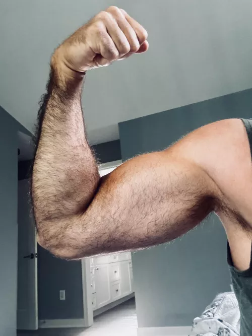 Hairy bicep 