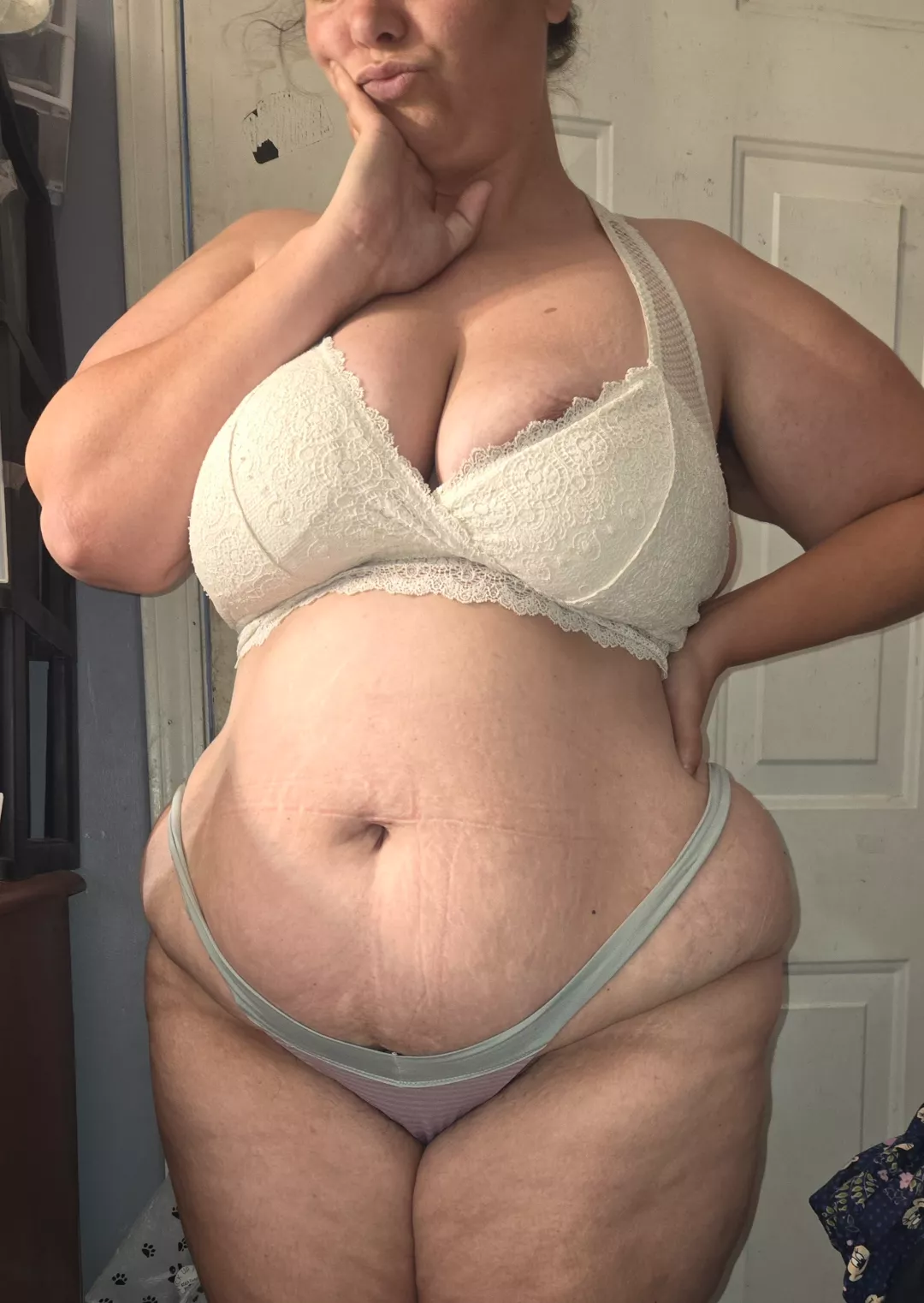 Heard you had a thing for chubby moms