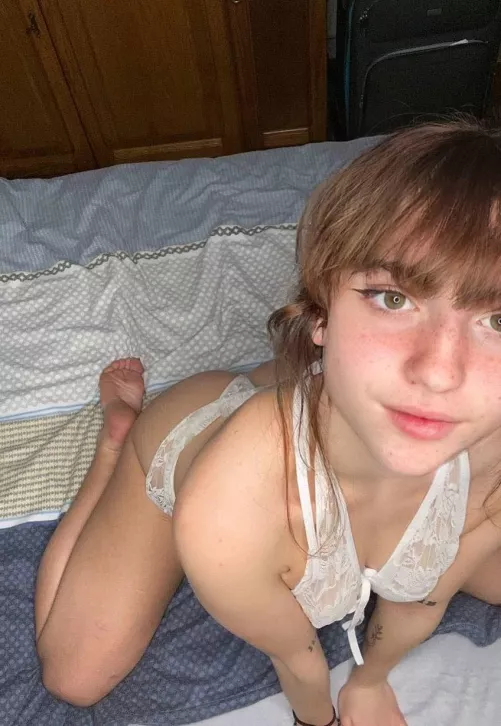 Hey im the 18yo helin 