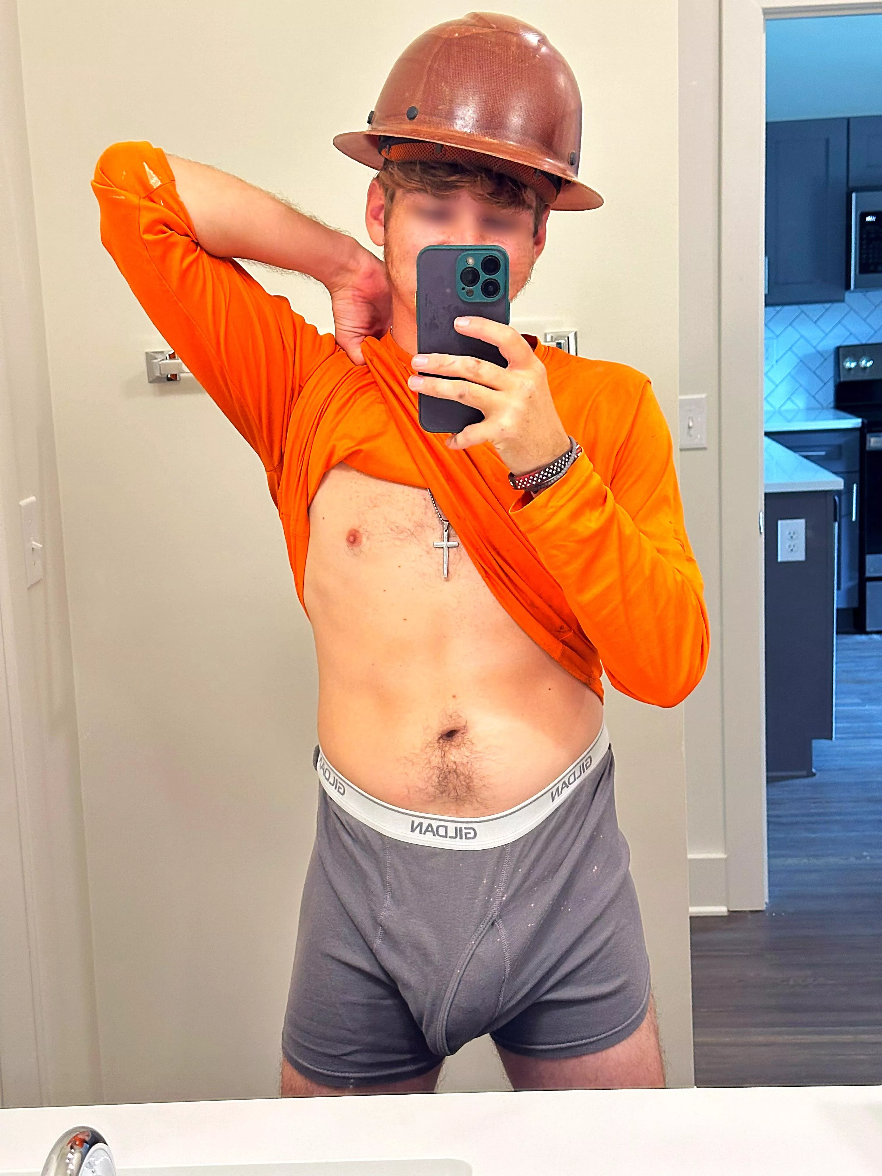 How’s the bosses bulge ?