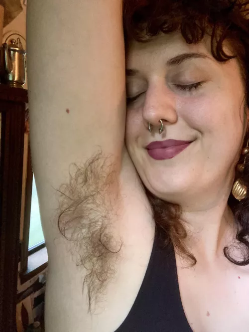 I want you to lick and kiss my pits 