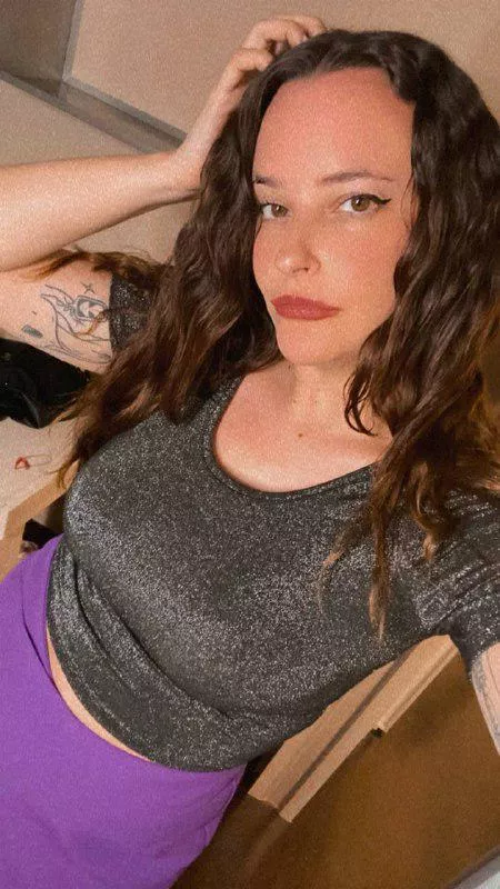 I'm horny and ready for you 