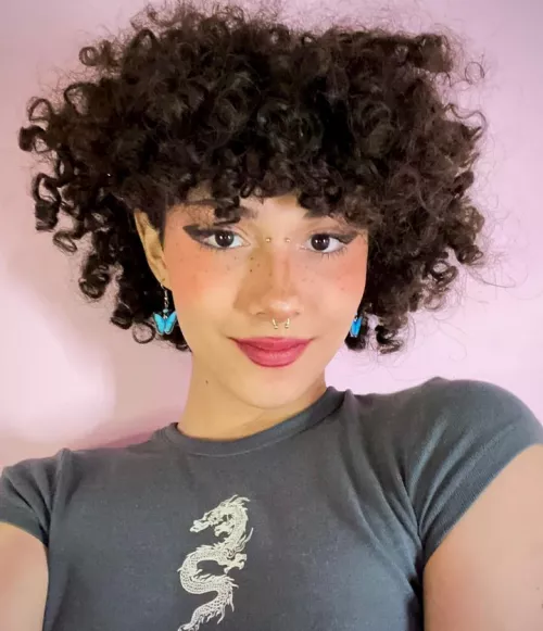 PGE : Pretty Grlz Rock